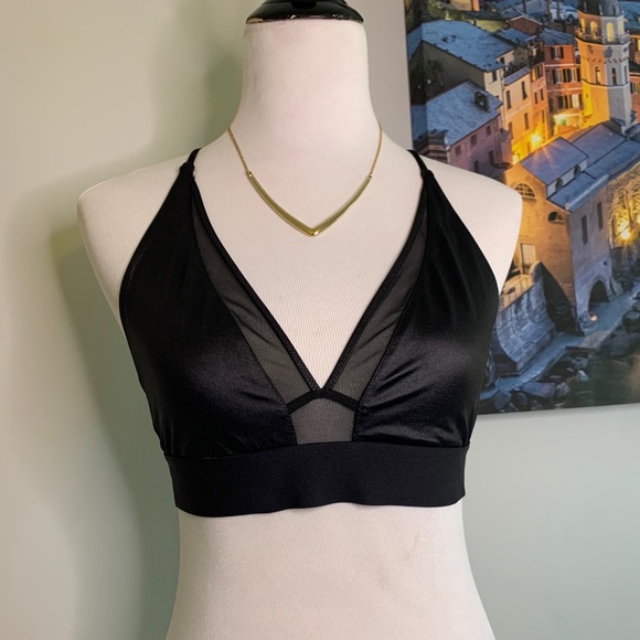 Victoria’s Secret Unlined Soft Wireless Lounge Bra - Picture 4 of 8